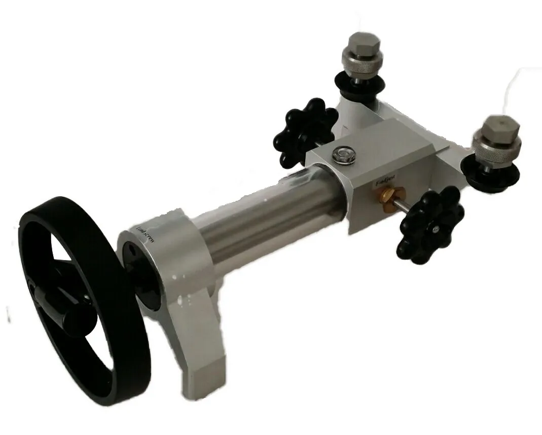 KT50 Hand Operated   Comparator